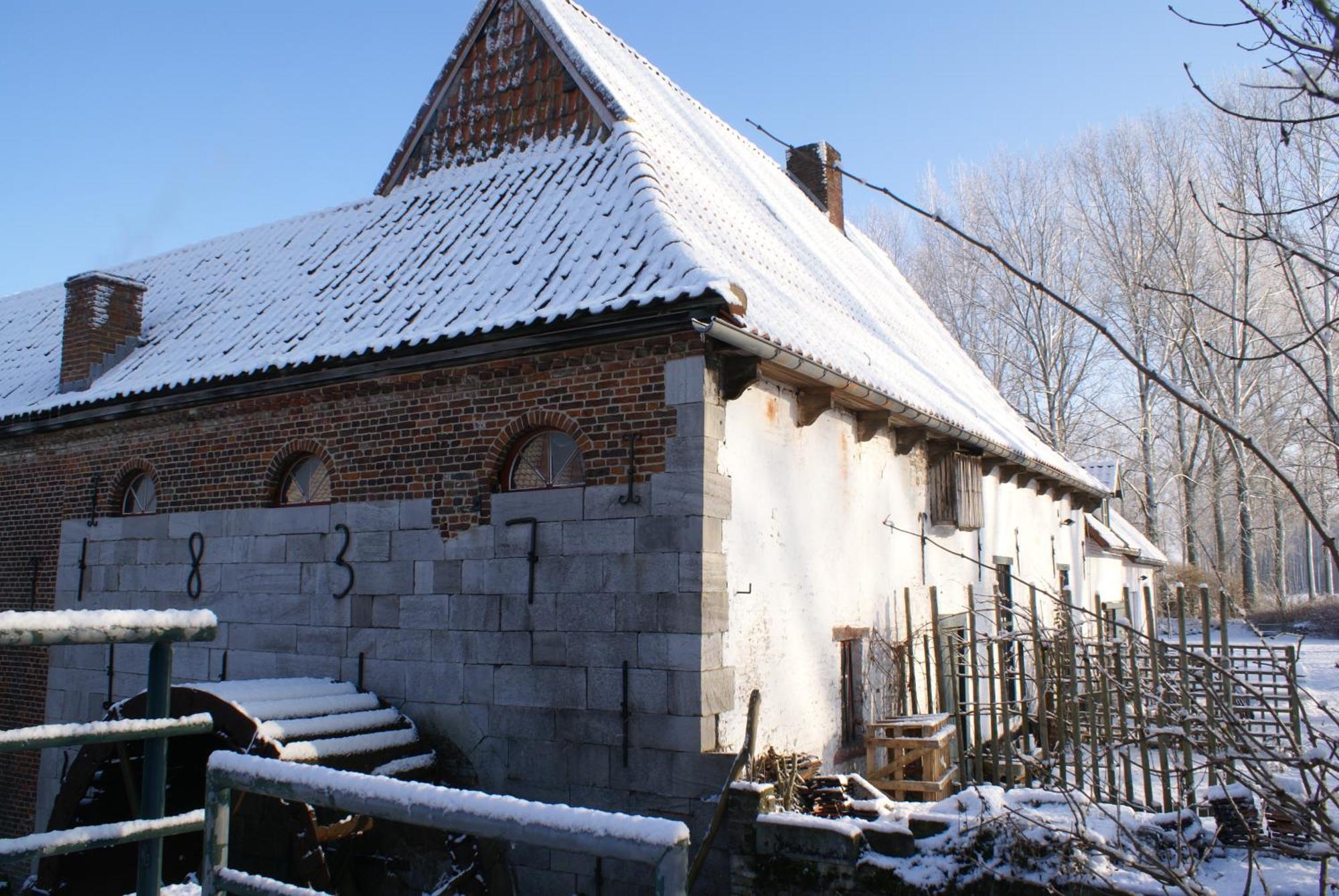 B&B De Metstermolen Синт-Тройден Екстериор снимка